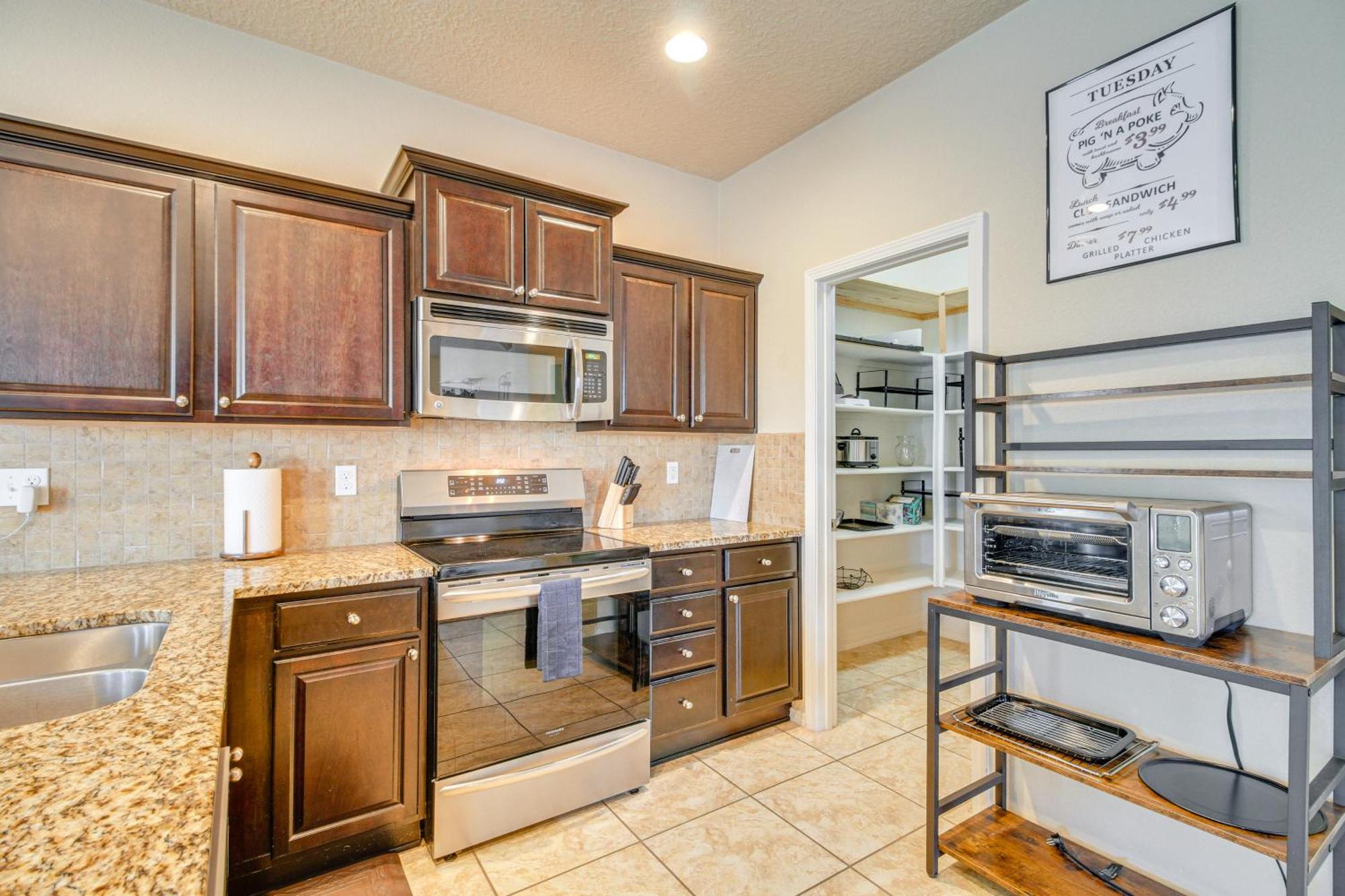 Family-Friendly Home With Mtn View In Albuquerque! Exterior photo